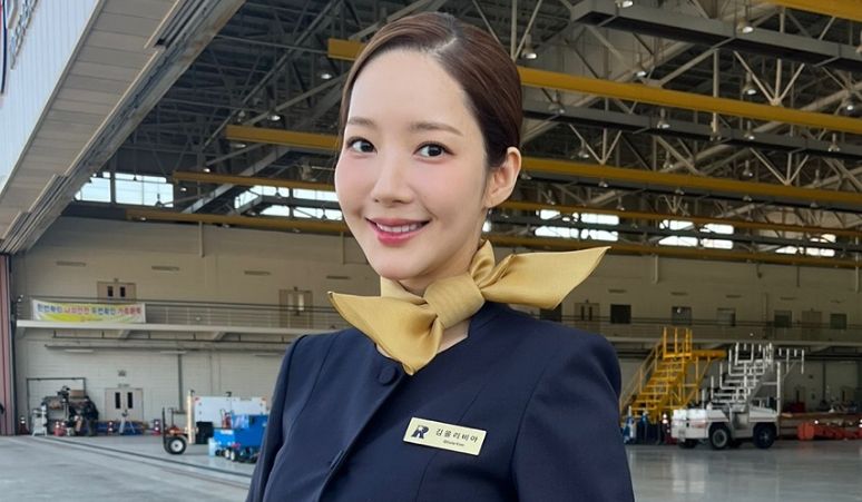 Park-Min-Young-Akan-Jadi-Pramugari-di-Drama-Confidence-Queen