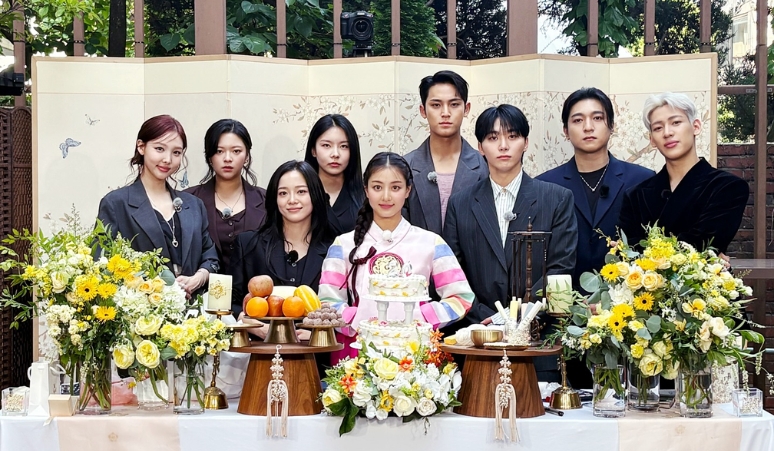 jihyo-20-tahun-jyp-persahabatan-idol-kpop