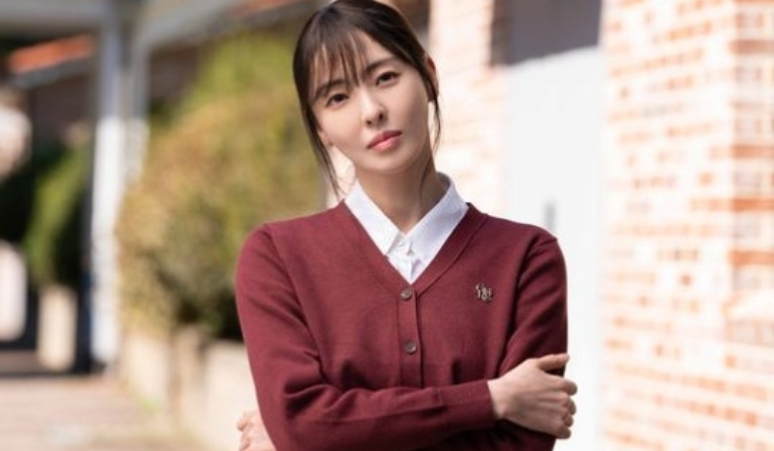 lee-da-hee-pemeran-guru-lee-kyu-jin-s-line