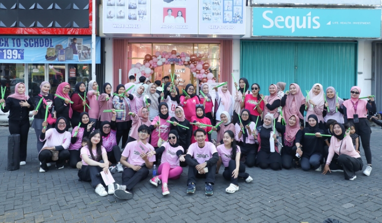 grand-opening-selfie-time-cirebon