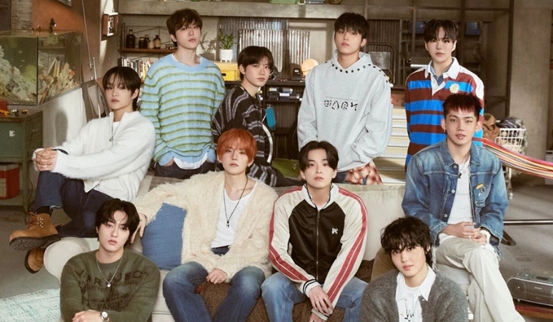 treasure-5th-anniversary-frame-event