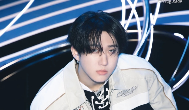 ulang-tahun-changbin-stray-kids-frame-dwaekki-selfie-time