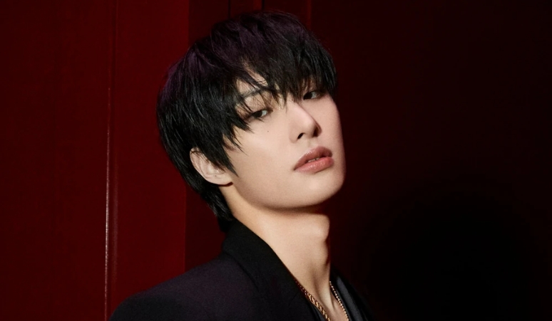 happy-mingi-day-frame-selfie-time