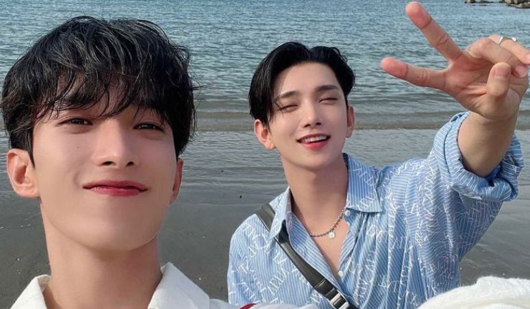 Yuk-Pakai-Frame-Event-DK-dan-Joshua-SEVENTEEN-di-Selfie-Time-Lucu-Banget