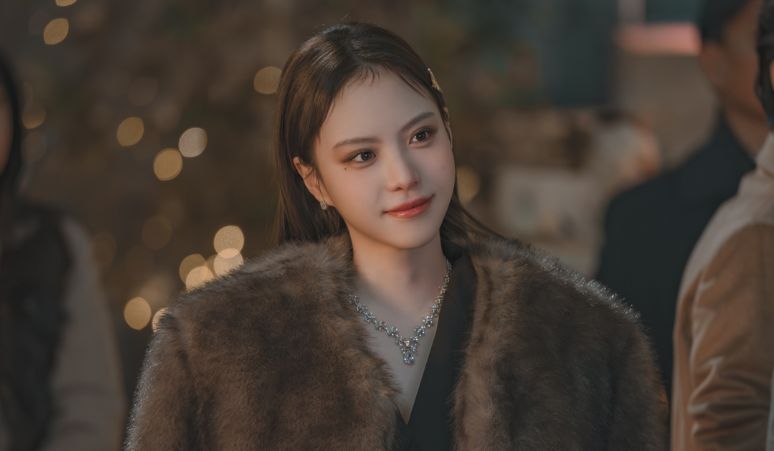 Lee-Yul-Eum-Jadi-Saingan-Kim-Yoo-Jung-di-Drama-Dear-X