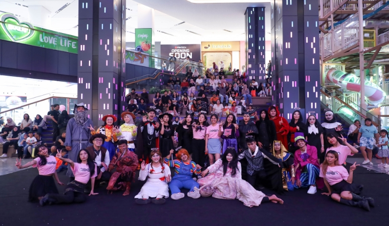 keseruan-selfie-time-halloween-party-di-pakuwon-mall-bekasi