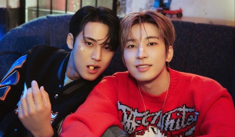 rayakan-mingyu-wonwoo-day-seventeen-selfie-time