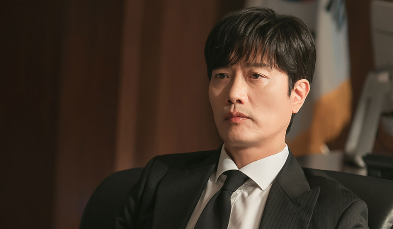 Park-Hee-Soon-Jadi-Hakim-Ketua-Kriminal-di-Drama-The-Judge-Returns