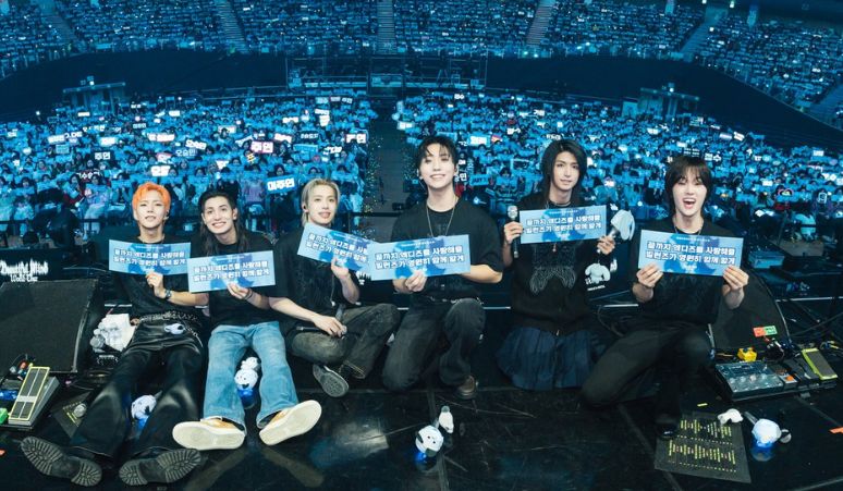 Rayakan-Debut-Anniversary-Xdinary-Heroes-Pakai-Frame-Eventnya-di-Selfie-Time