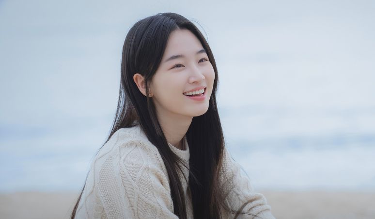 Won-Ji-An-Jadi-Cinta-Pertama-Park-Seo-Joon-di-Drama-Surely-Tomorrow