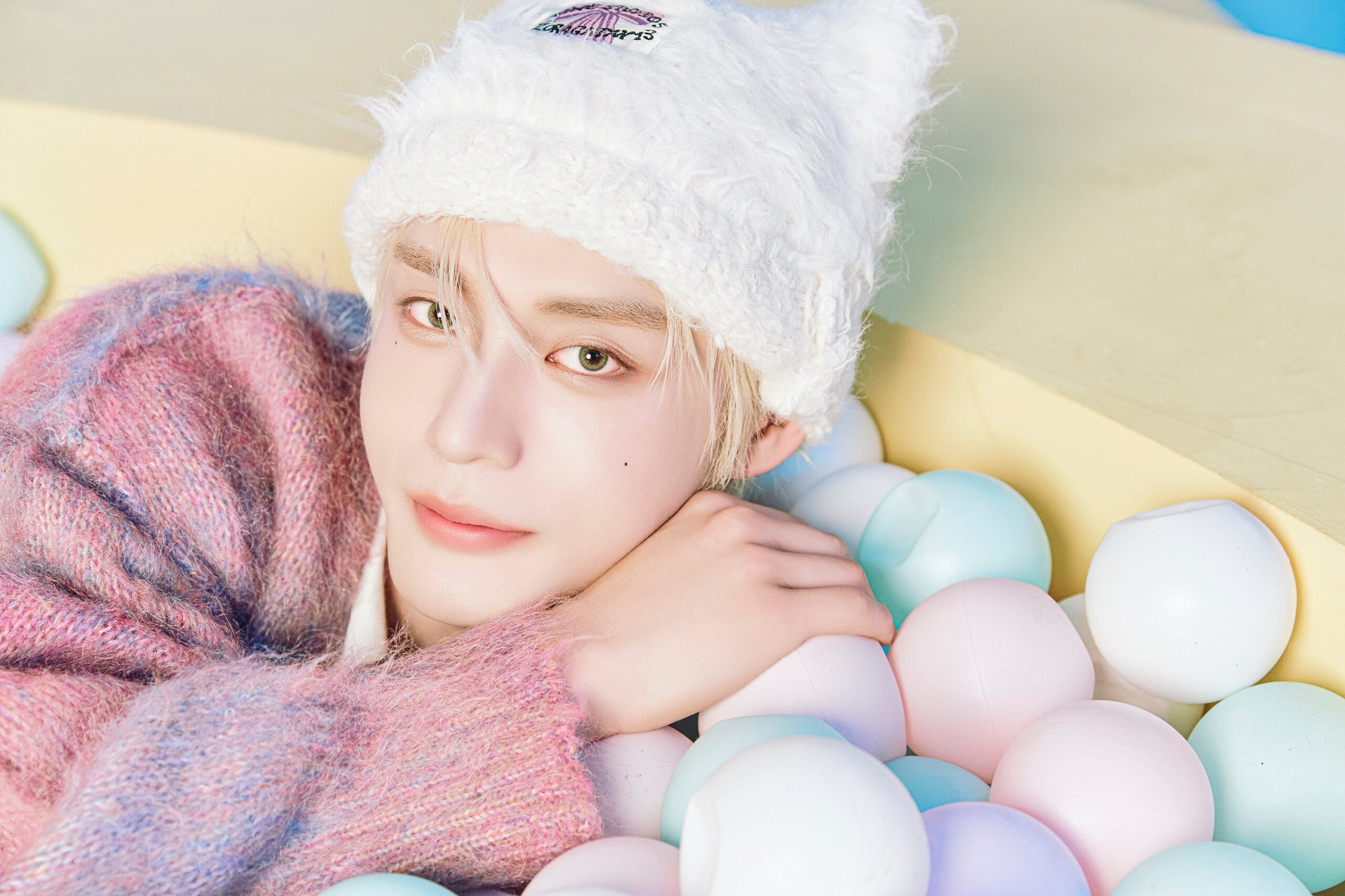 3-Fakta-Perjalanan-Karier-Kim-Jiwoong-ZEROBASEONE-Sudah-4-Kali-Debut-!