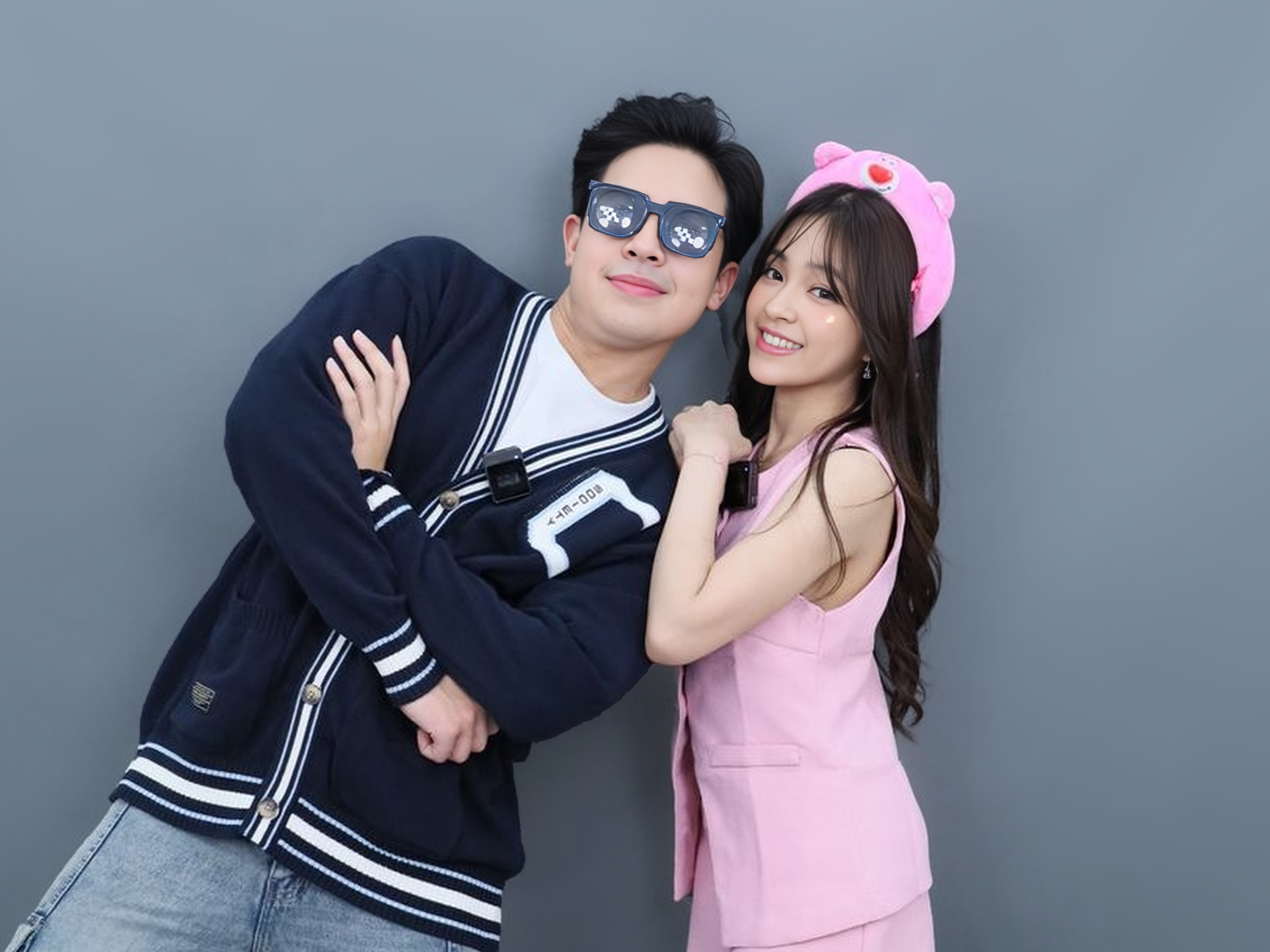 4-Ide-Pose-ala-Jerome-dan-Eca-di-Selfie-Time-Margo-City