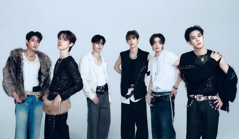 mengenal-dexx-boy-group-thailand-frame-fanbase-selfie-time