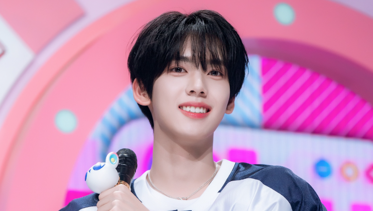 ZE-ROSE-Ayo-Merapat-Ada-Frame-Event-Han-Yujin-ZEROBASEONE-di-Selfie-Time