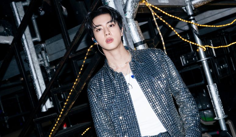 Jin BTS Ungkap Alasan Tetap Berkarier, Karena ARMY?