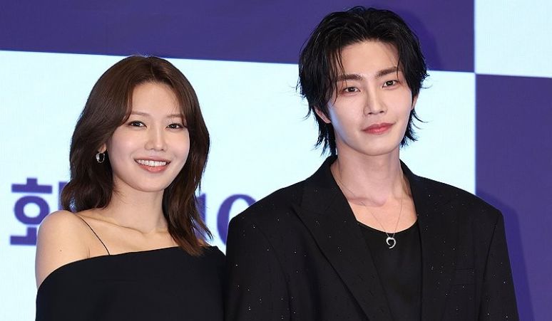 Sooyoung-dan-Kim-Jae-Yeong-Saling-Melengkapi-di-Lokasi-Syuting-IDOL-I