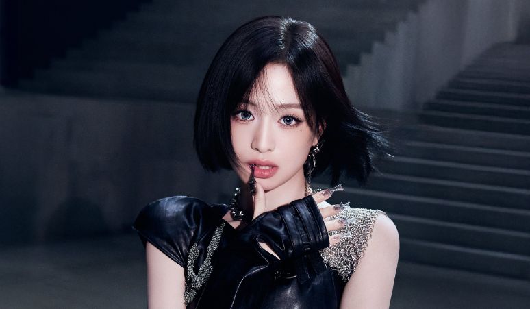 Frame-Ahyeon-BABYMONSTER-di-Selfie-Time