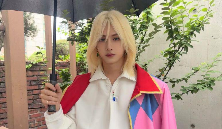 Jun Cosplay Jadi Howl di Anniversary SEVENTEEN