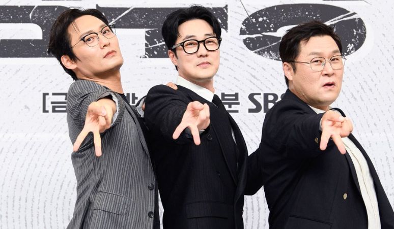 so-ji-sub-choi-dae-hoon-dan-yoon-kyung-ho-berbicara-tentang-chemistry-di-drama-agent-kim-reactivated