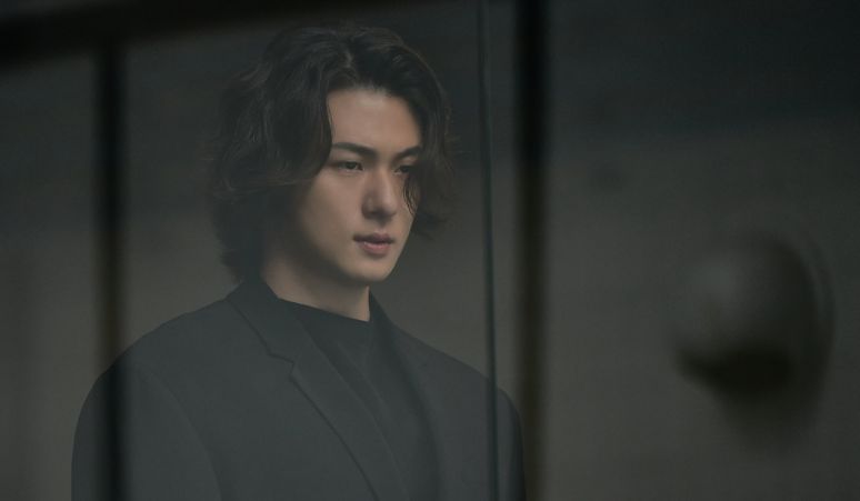 karakter-shin-seung-ho-di-film-reawaken-man-the-red