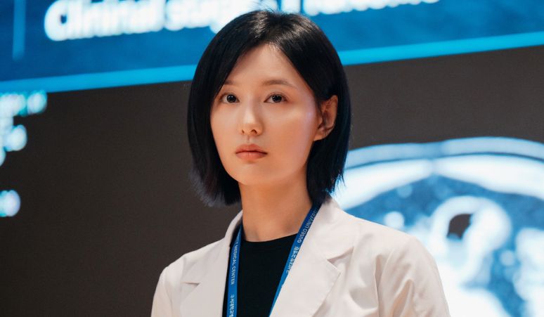 Kim Ji Won Belajar Teknik Bedah Saat Bintangi Drama “Doctor X”