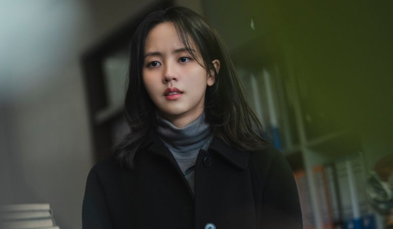 kim-so-hyun-jadi-mahasiswi-fashion-di-drama-between-steps