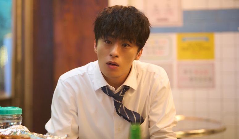 3-pesona-karakter-seok-hwan-di-drama-reawaken-man-the-red