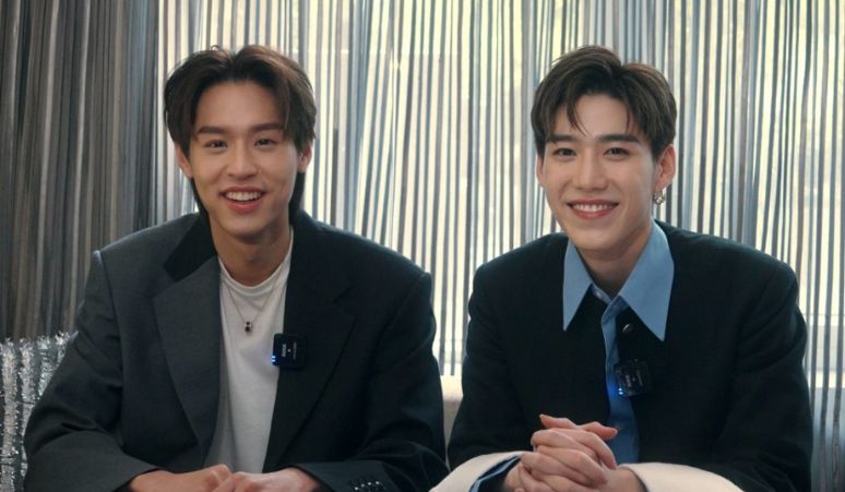 Rayakan-Film-Thailand-The-Red-Envelope-Pakai-Frame-Event-Billkin-dan-Ppkrit-di-Selfie-Time