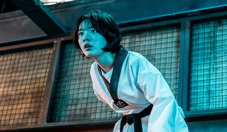 Lee-Jae-In-Ikut-Pelatihan-Adegan-Aksi-Untuk-Karakter-di-Film-Hi-5