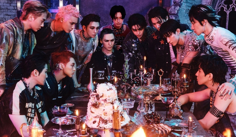 Rayakan-10-Tahun-Debut-Ke-13-Member-SEVENTEEN-Rilis-Lagu-Solo-di-Album-Happy-Burstday