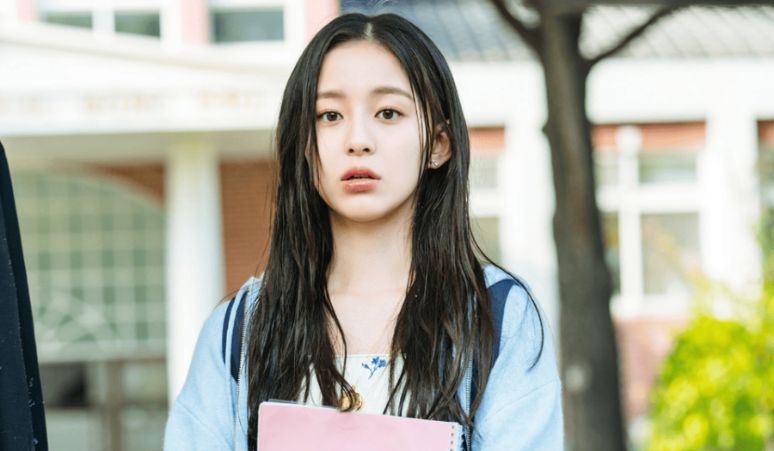 4-Momen-di-Drama-Spring-Of-Youth-yang-Bikin-Penonton-Patah-Hati