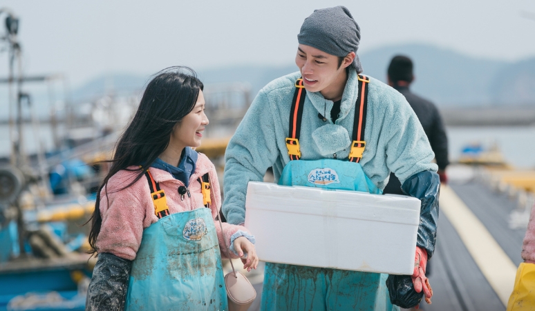 Gemas-Banget-Kim-Hye-Yoon-dan-Lee-Jae-Wook-Reuni-di-Variety-Show