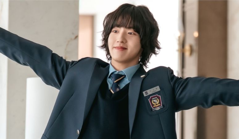 Won-Kyu-Bin-Bikin-SIM-dan-Panjangkan-Rambut-untuk-Mendalami-Karakter-di-Drama-BITCH-X-RICH-2