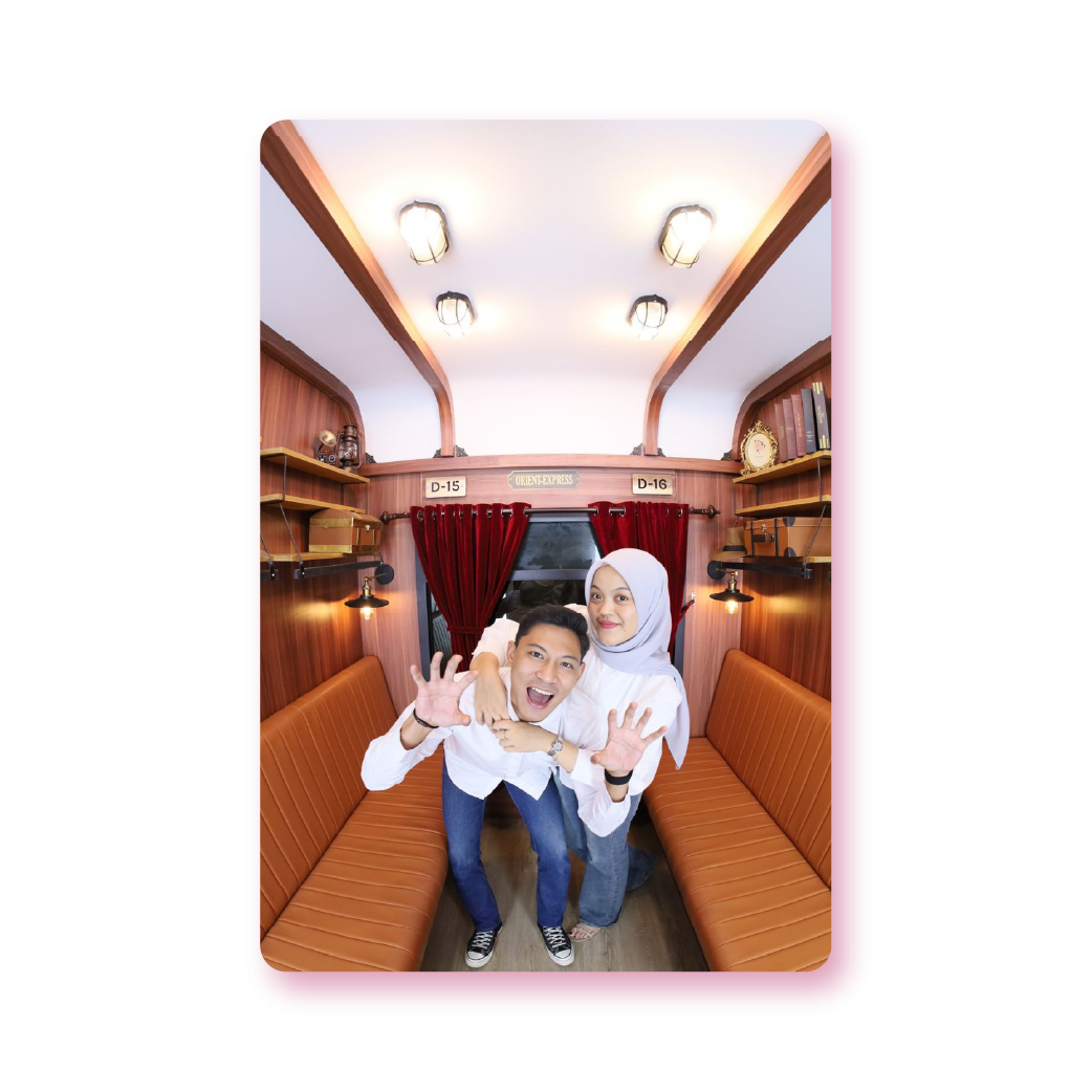 Vintage Train Studio